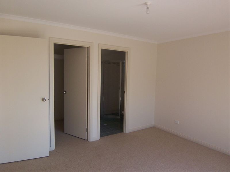 1 /692  Marion Road, Marion SA 5043