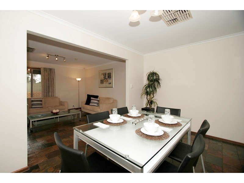 9  Parkgate Court, Onkaparinga Hills SA 5163