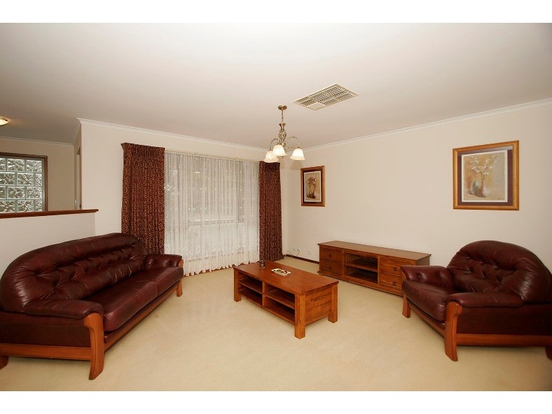 9  Parkgate Court, Onkaparinga Hills SA 5163