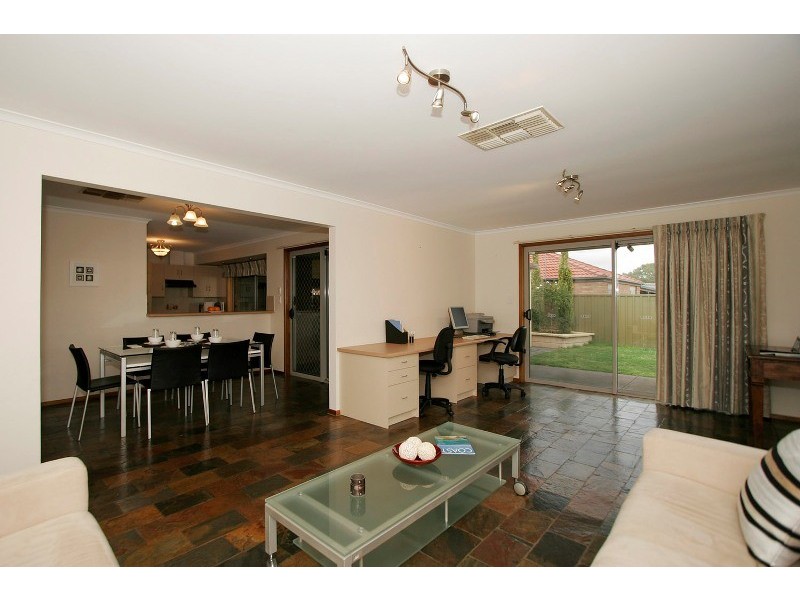 9  Parkgate Court, Onkaparinga Hills SA 5163