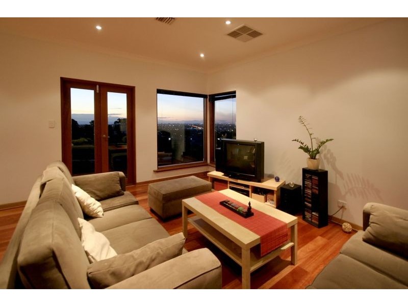 2 Eagle Rise, Darlington SA 5047