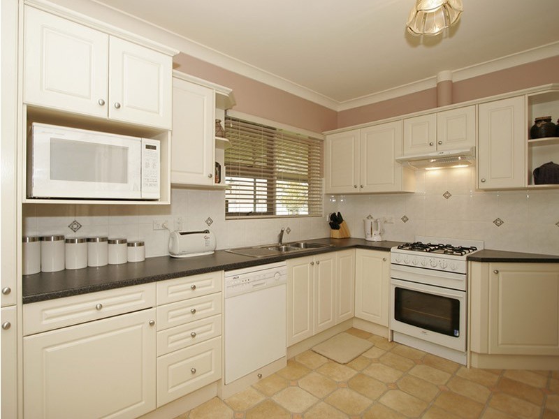 31  Oakleigh Road, Marion SA 5043