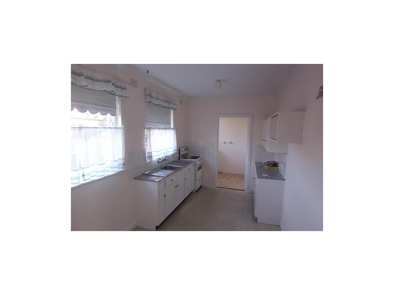 10/19  Pier Street, Glenelg SA 5045
