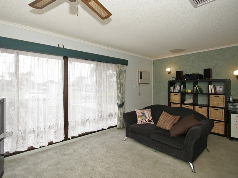 19 Kevin Street, Christie Downs SA 5164