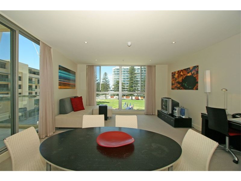 227/16  Holdfast Promenade, Glenelg SA 5045