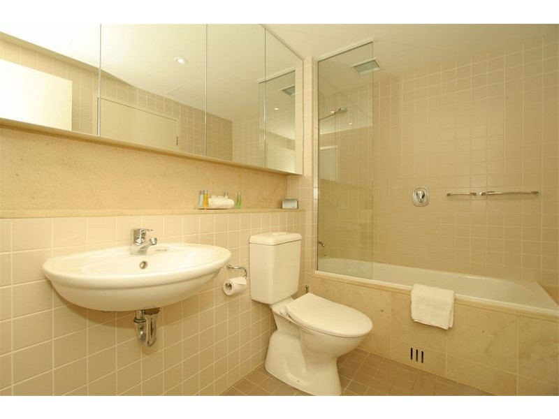 227/16  Holdfast Promenade, Glenelg SA 5045