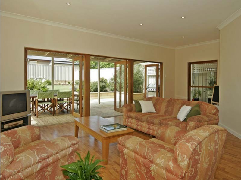 18   East Terrace, Henley Beach SA 5022