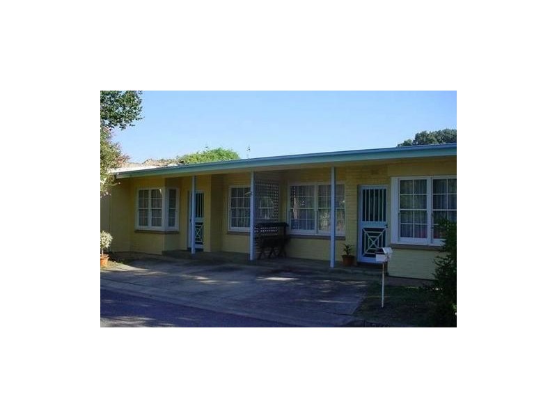 2/11  Yarrum Grove, Glenelg South SA 5045