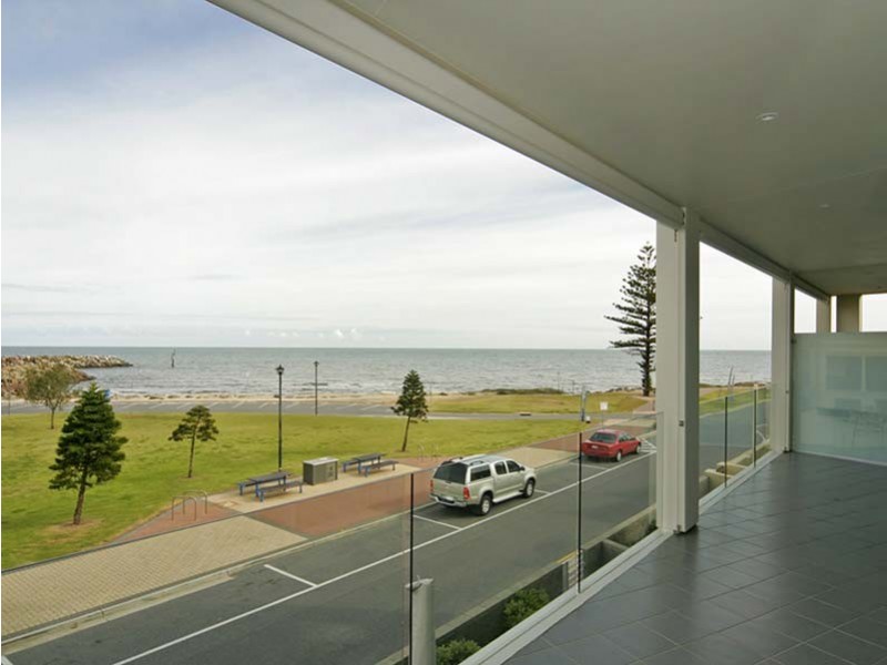6/1  North Esplanade, Glenelg North SA 5045