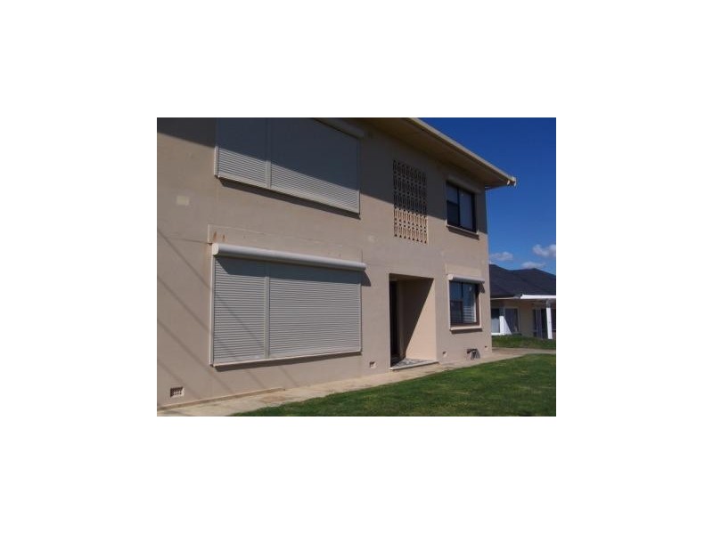 2/4  Seaview Road, West Beach SA 5024