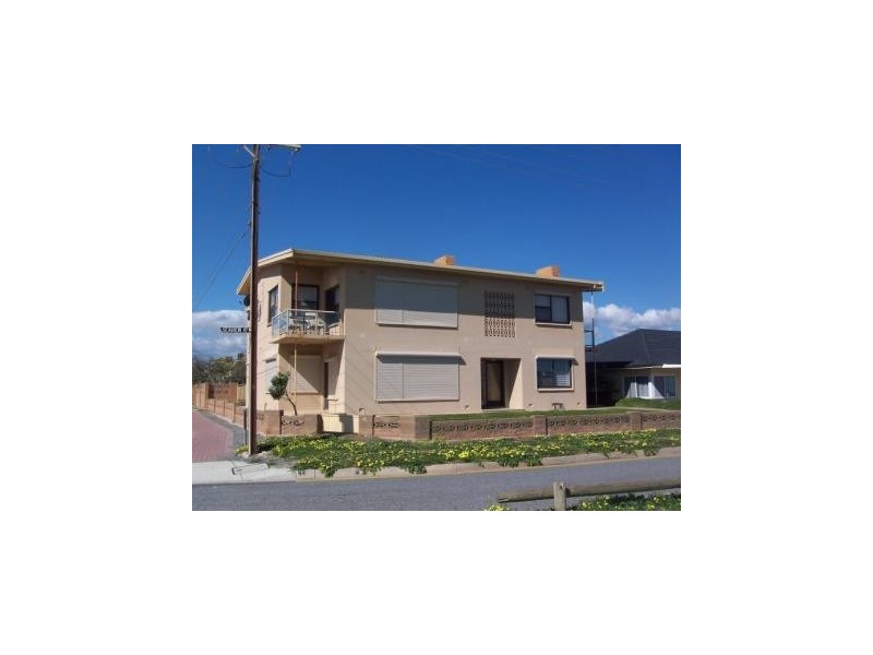 2/4  Seaview Road, West Beach SA 5024