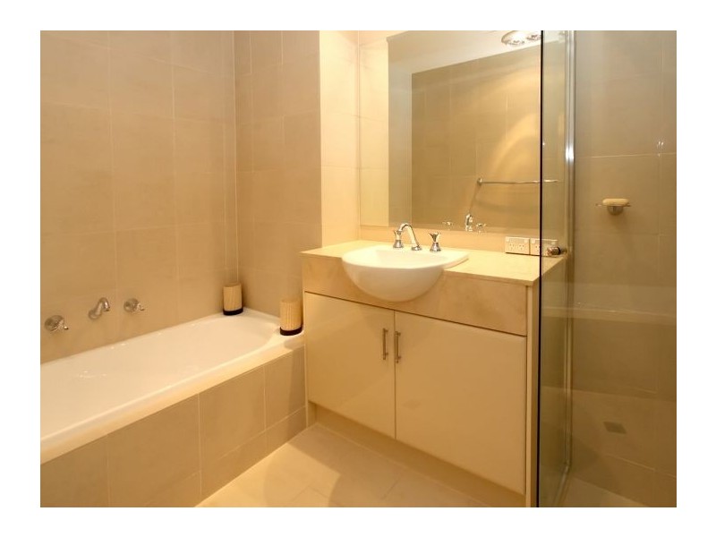 4/7  North Esplanade, Glenelg North SA 5045