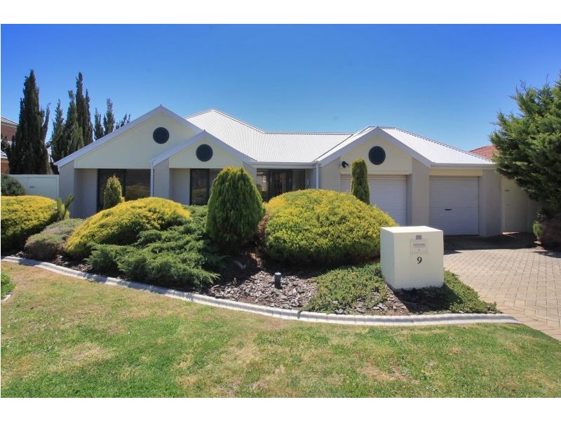 9 Livermead Way, Moana SA 5169