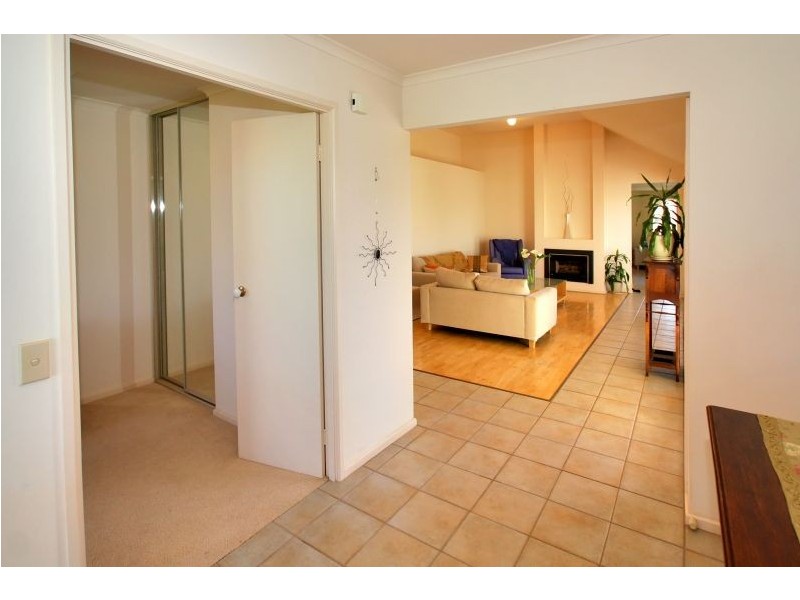 9 Livermead Way, Moana SA 5169