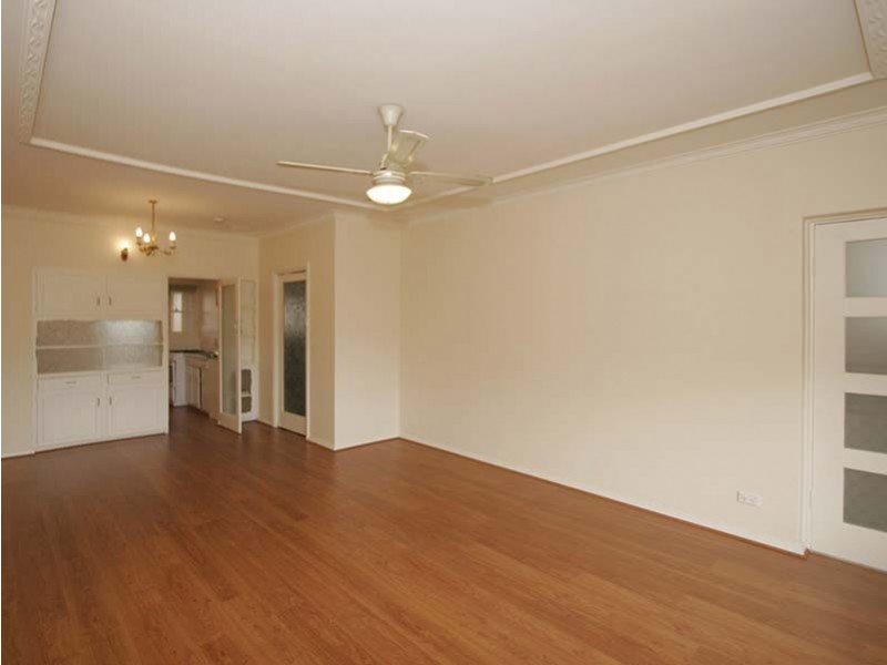 2/37  Adelphi Crescent, Glenelg North SA 5045
