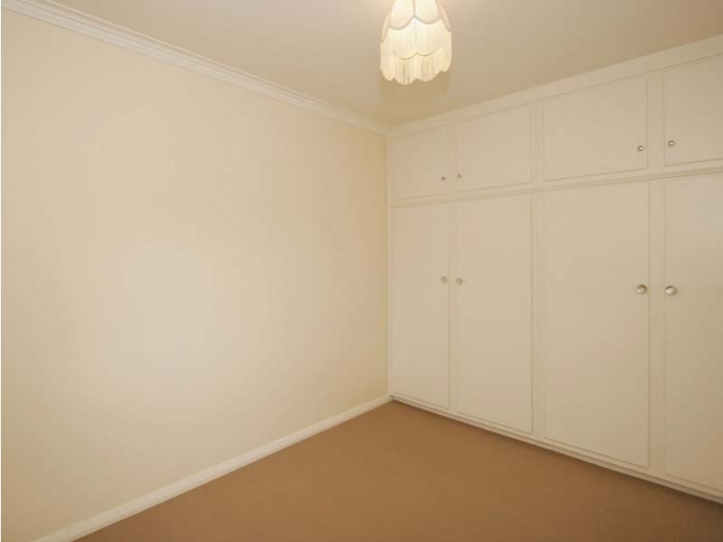 2/37  Adelphi Crescent, Glenelg North SA 5045
