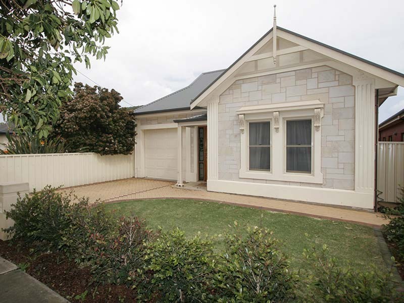 1b  Francis Avenue, Glengowrie SA 5044