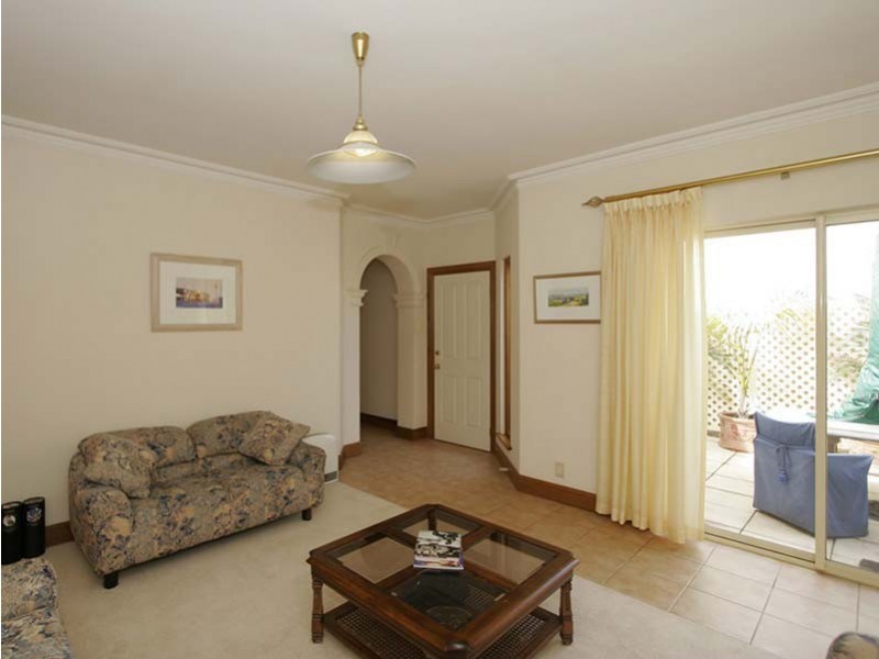 1b  Francis Avenue, Glengowrie SA 5044