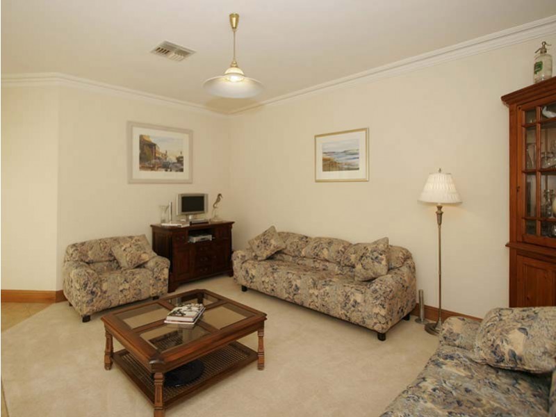 1b  Francis Avenue, Glengowrie SA 5044