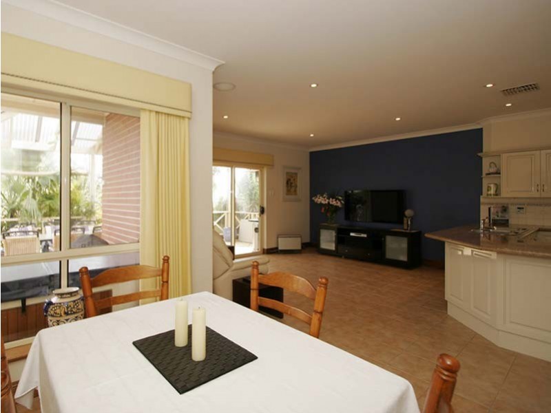 1b  Francis Avenue, Glengowrie SA 5044