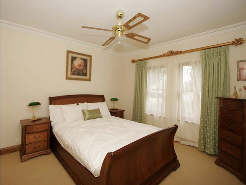 1b  Francis Avenue, Glengowrie SA 5044