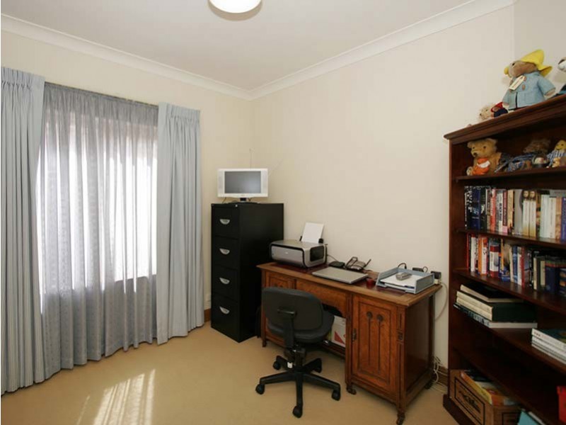 1b  Francis Avenue, Glengowrie SA 5044