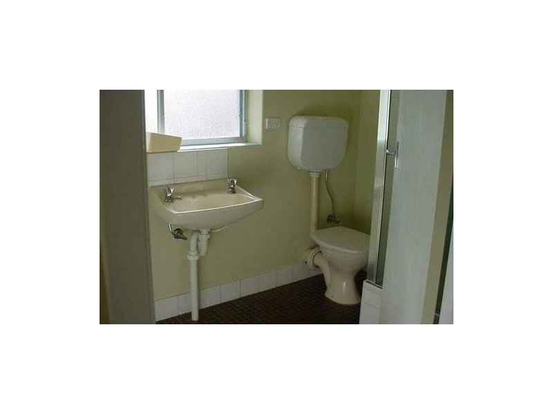 2/172  Seaview Road, Henley Beach South SA 5022