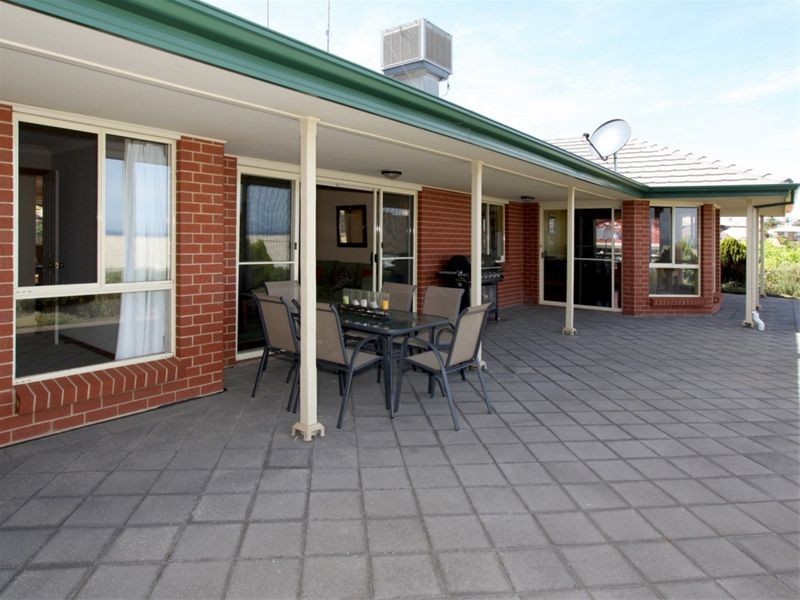 13  Arafura Court,, Hallett Cove SA 5158