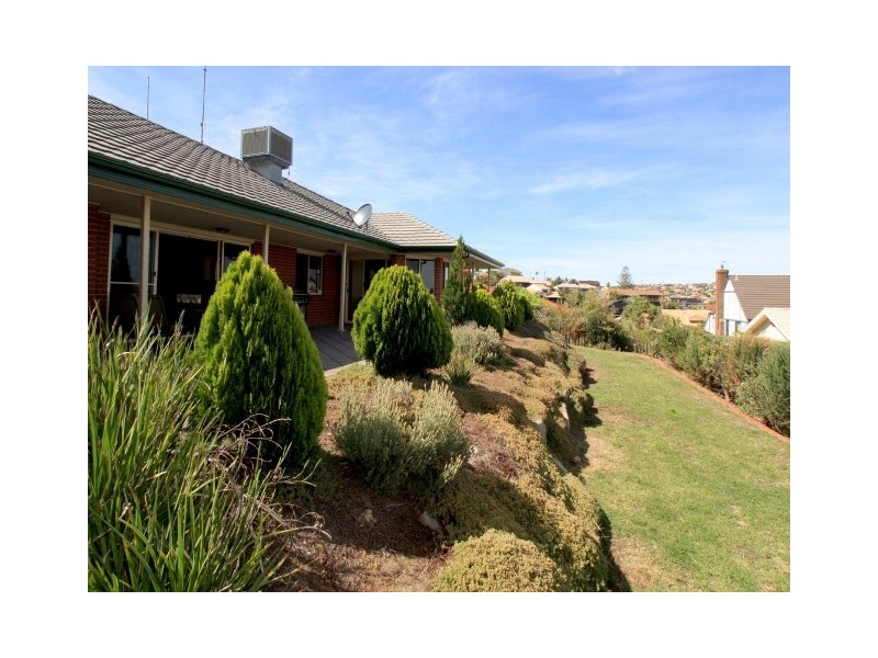 13  Arafura Court,, Hallett Cove SA 5158