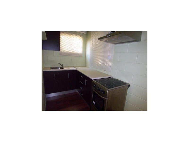 2/12 Centre Street, Largs Bay SA 5016