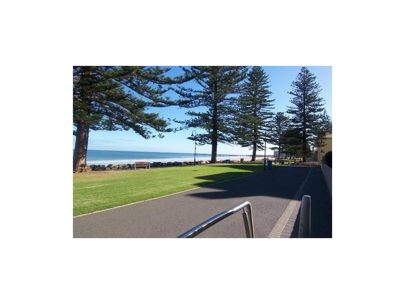 1A/19-20 South Esplanade, Glenelg SA 5045