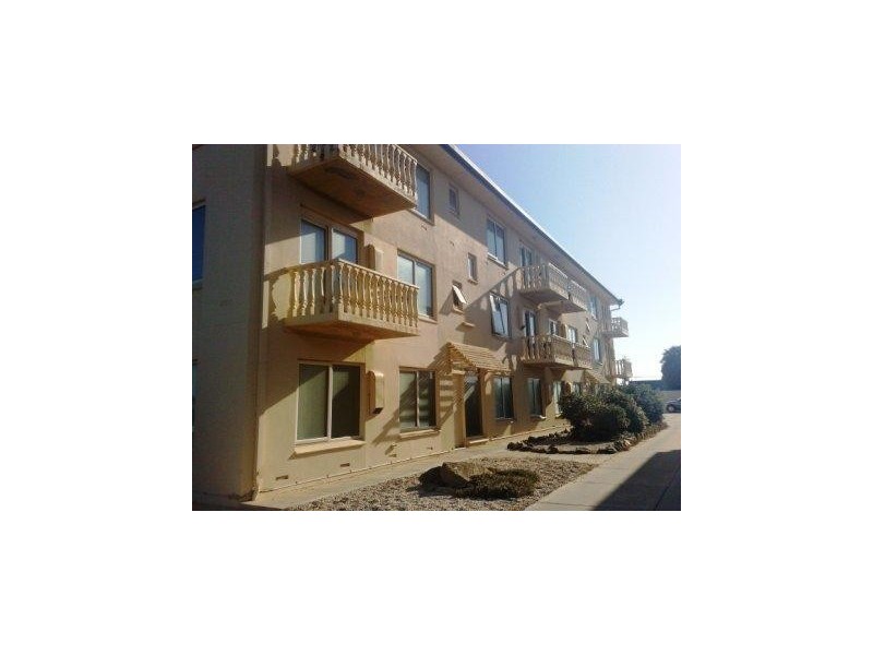 10/52 North Esplanade, Glenelg SA 5045
