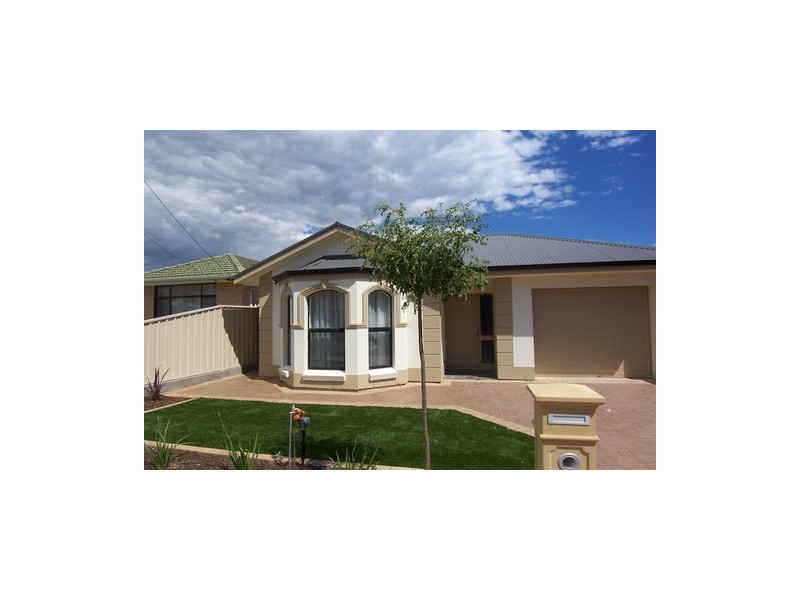18 Osborne Street, Largs Bay SA 5016