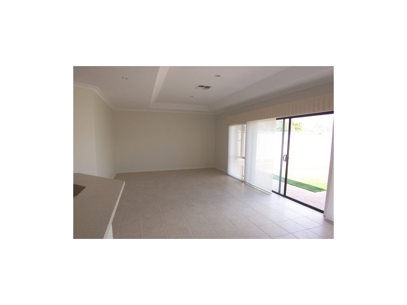 18 Osborne Street, Largs Bay SA 5016