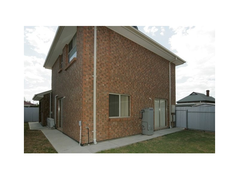 1 Farrant Street, Rosewater SA 5013