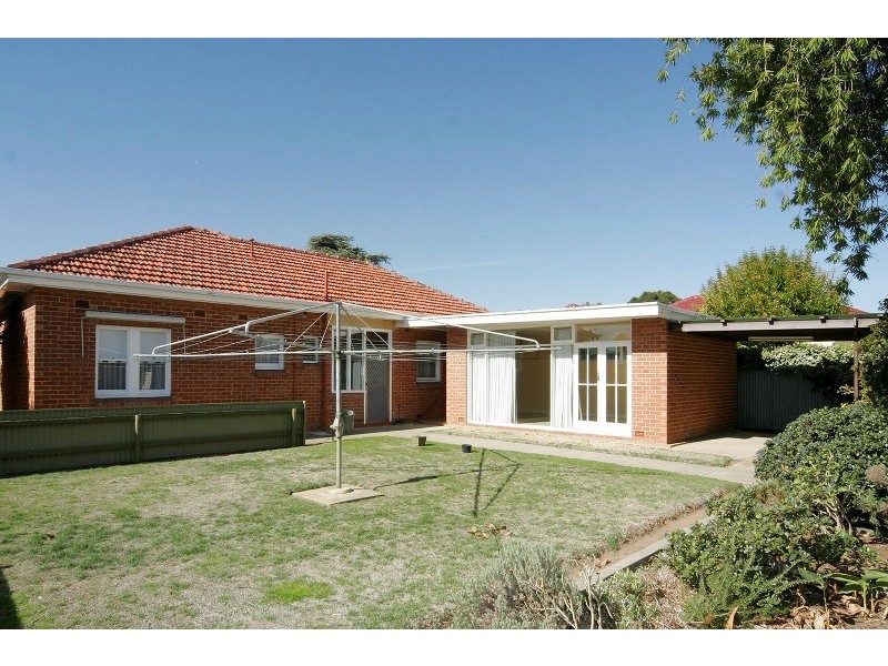 25 Stewart Avenue, Glenelg North SA 5045