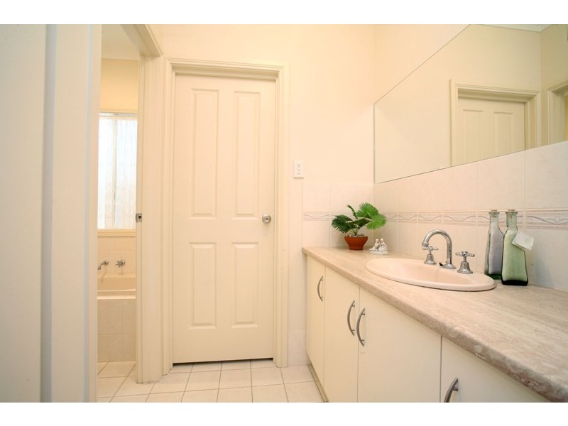 2C Glenavon Street, Woodville South SA 5011