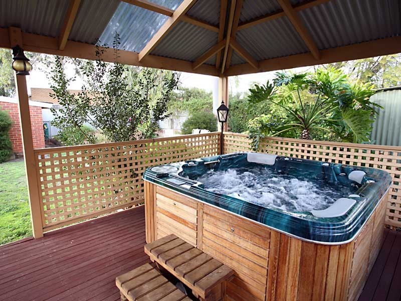 31 Glengarry Street, Woodville South SA 5011