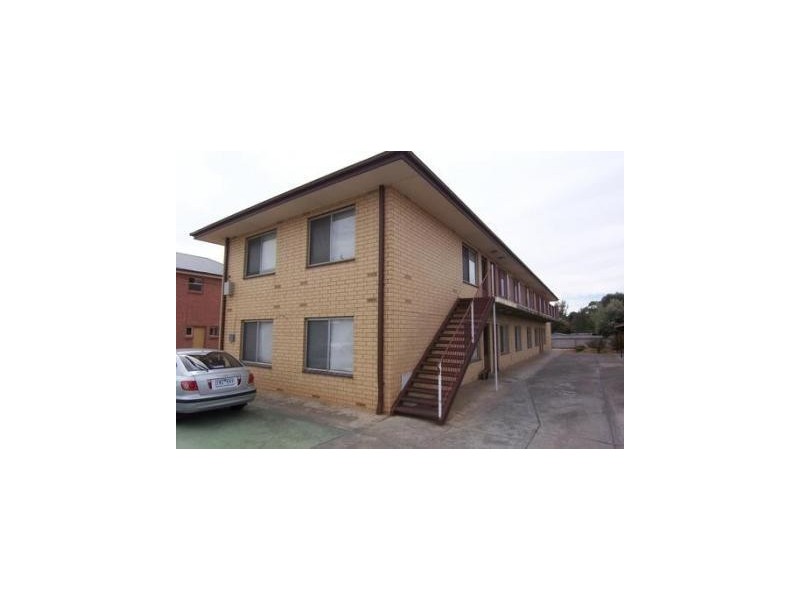 1/1A  McQuillan Avenue, Renown Park SA 5008