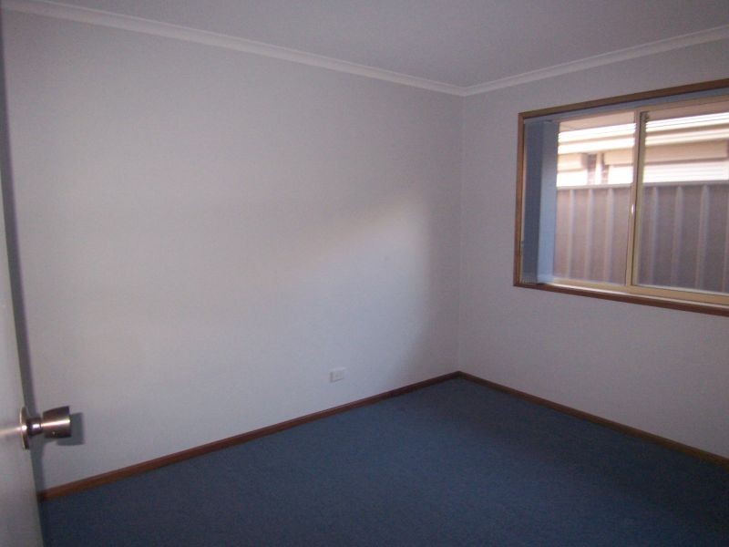 6  Parkview Drive, Oakden SA 5086