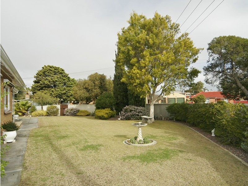 16  Duntroon Crescent, Taperoo SA 5017