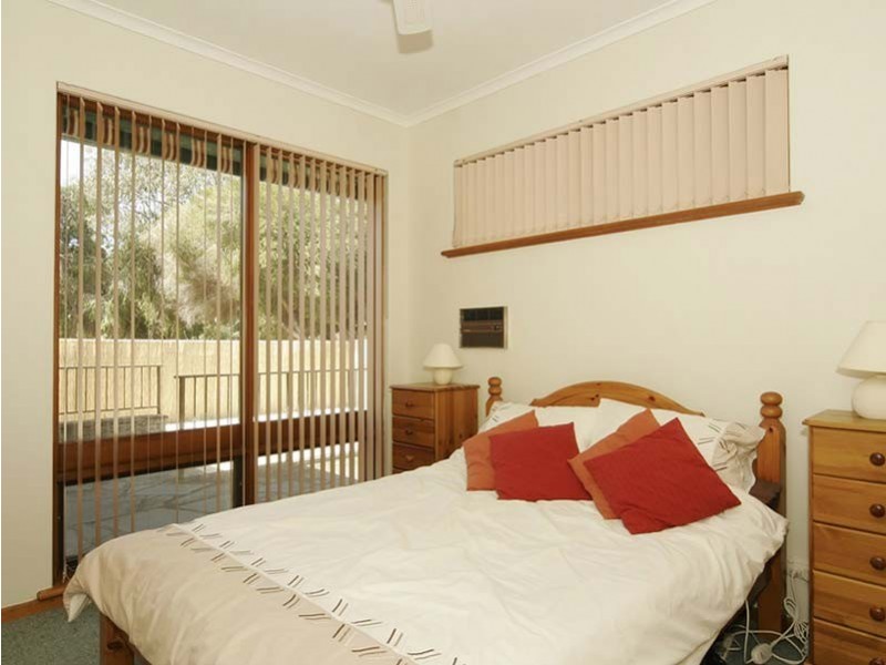 18 Pine Lodge Crescent, Seaton SA 5023