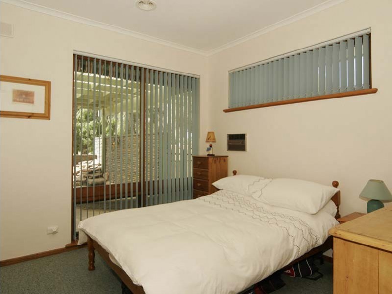 18 Pine Lodge Crescent, Seaton SA 5023