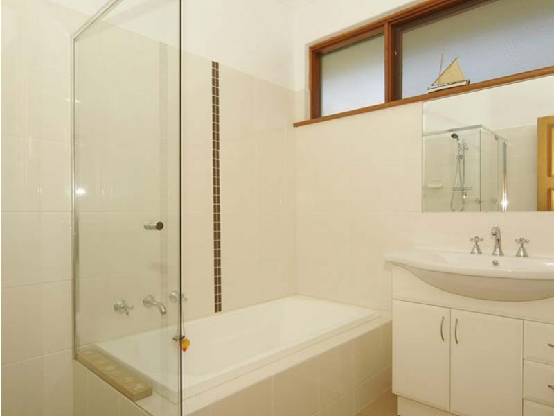 18 Pine Lodge Crescent, Seaton SA 5023