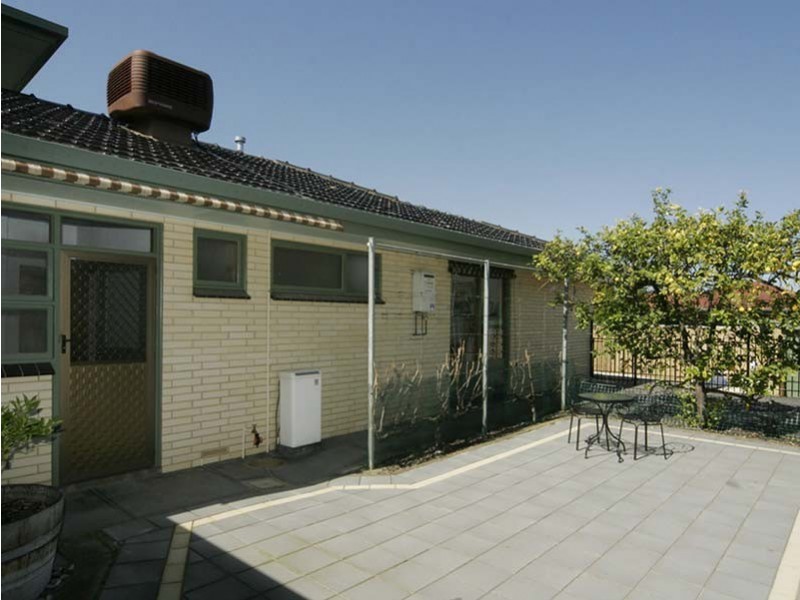 18 Pine Lodge Crescent, Seaton SA 5023