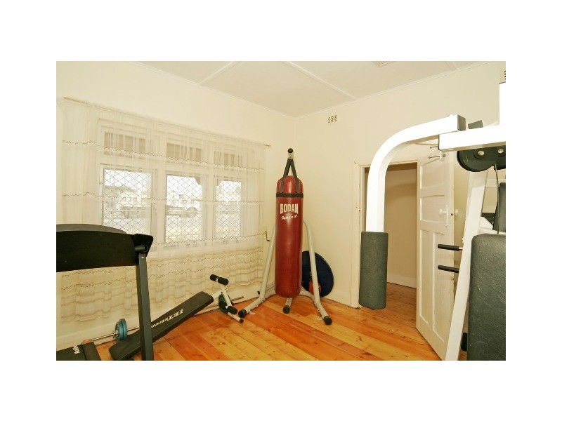 118 Addison Road, Pennington SA 5013