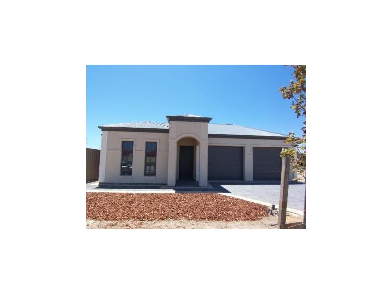 8  Farncomb Avenue, Largs North SA 5016