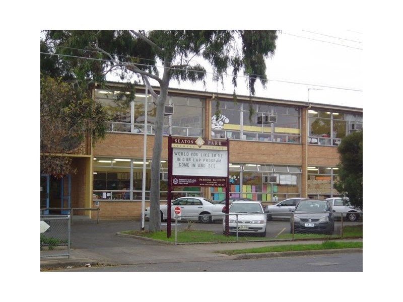 Lots 1 – 6  Corner Findon Avenue and Owen Street, Seaton SA 5023