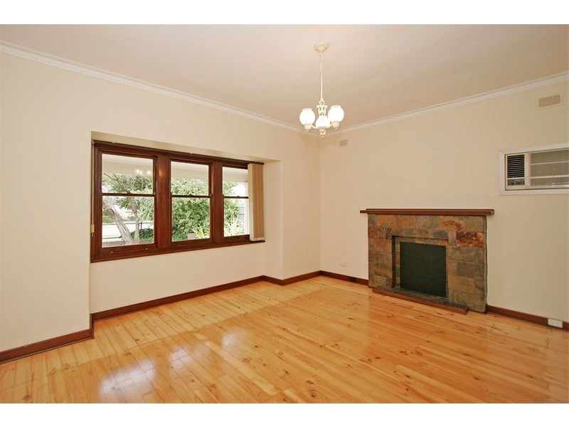 5A  Koolunda Avenue, Woodville South SA 5011