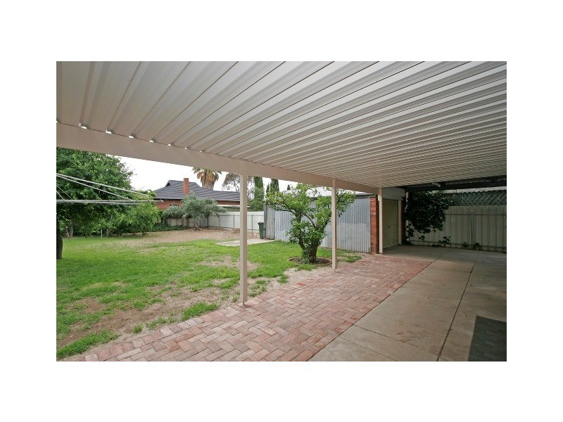 5A  Koolunda Avenue, Woodville South SA 5011